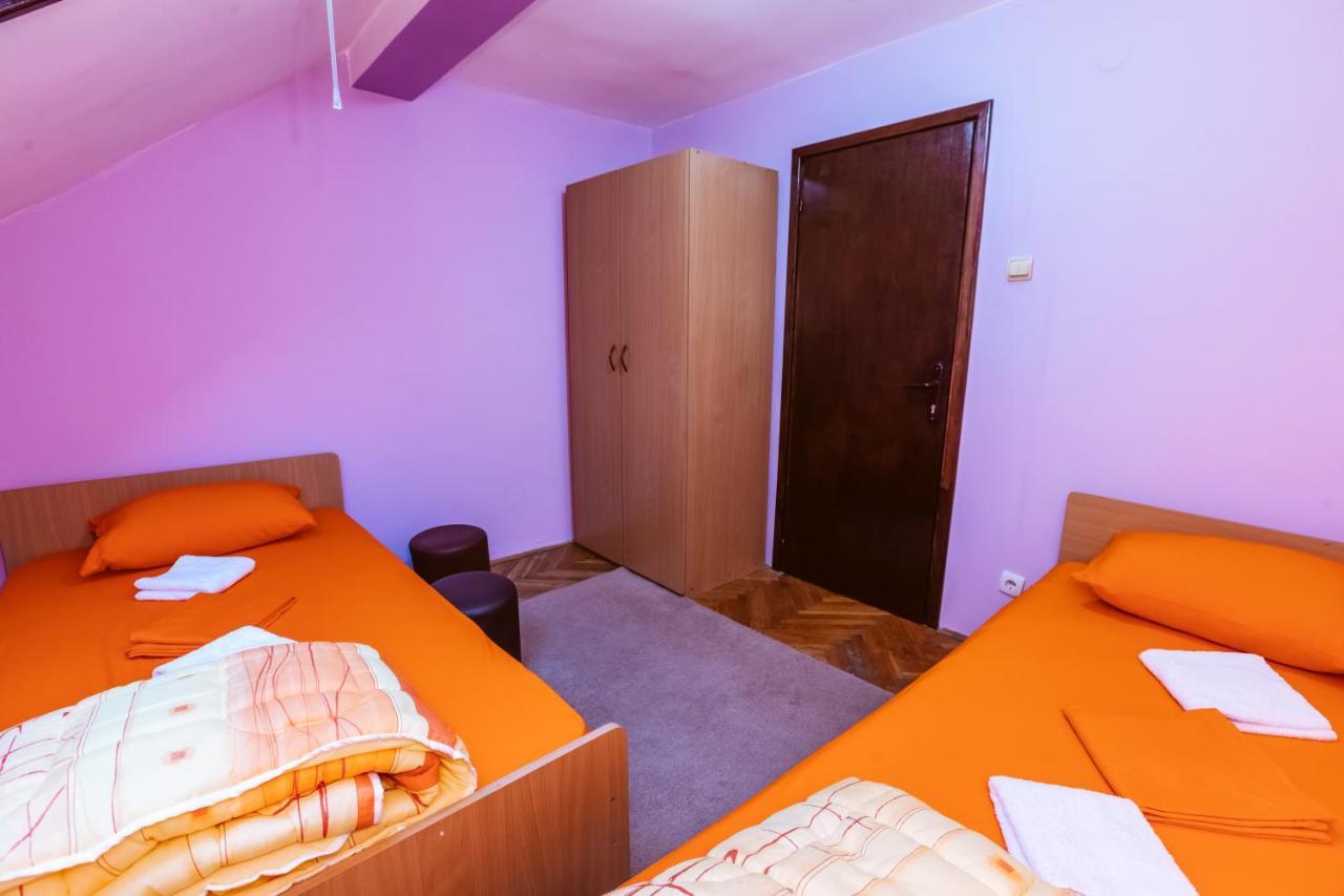 Laufer Hostel Novi Sad Exterior photo
