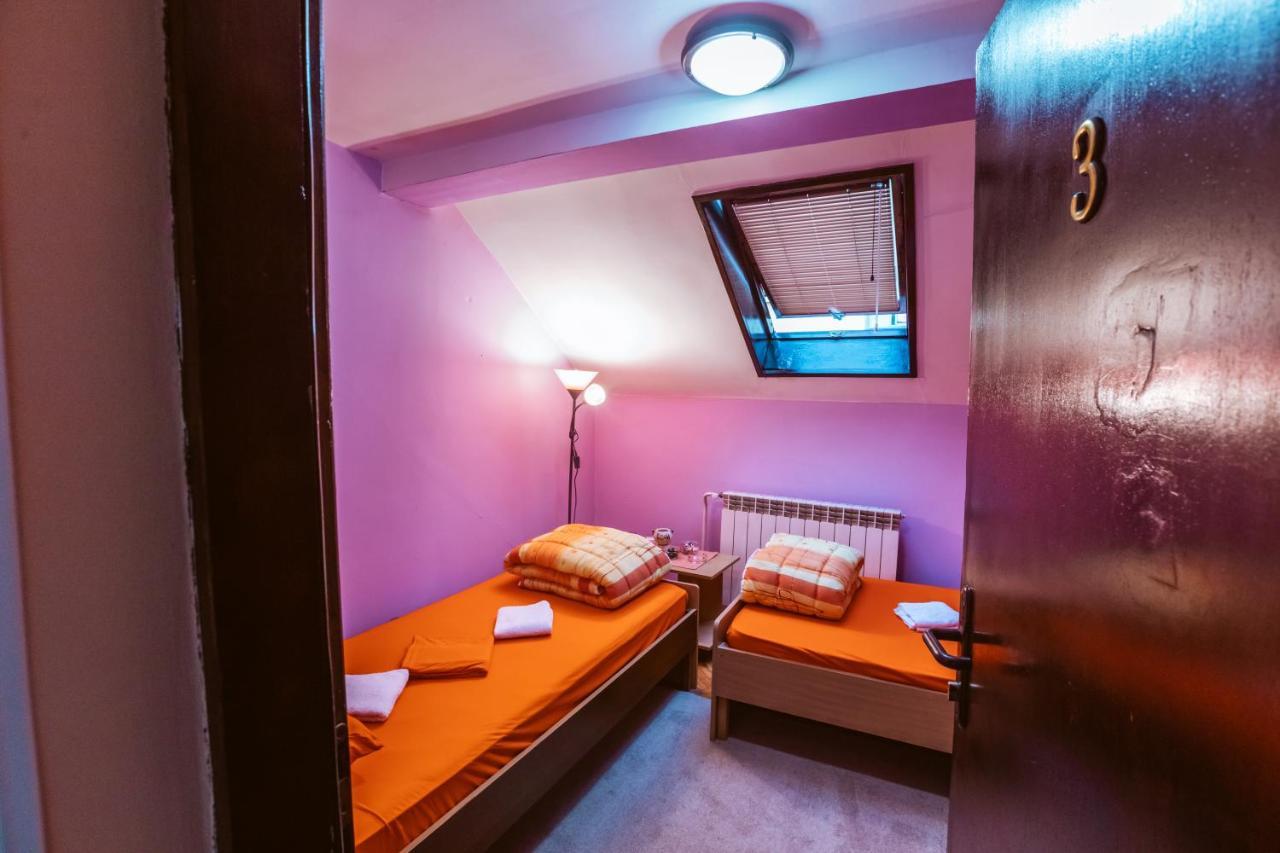 Laufer Hostel Novi Sad Exterior photo