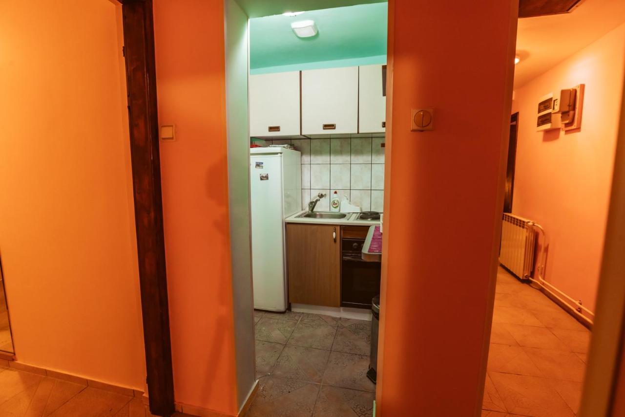 Laufer Hostel Novi Sad Exterior photo